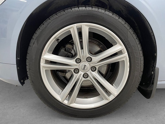 Volvo V90 8 of 23