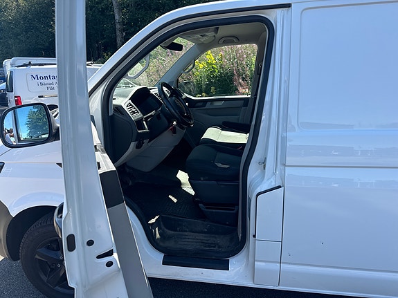Volkswagen Transporter 2 of 5