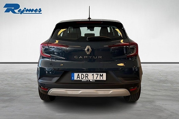 Renault Captur 5 of 14
