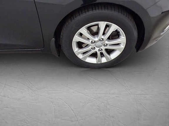 Kia Ceed 28 of 28