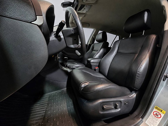 Toyota Avensis 13 of 28
