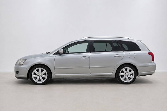 Toyota Avensis 5 of 28