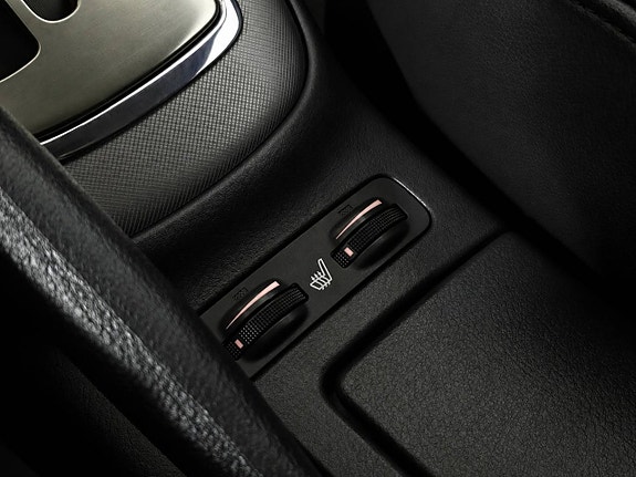 Toyota Avensis 24 of 28
