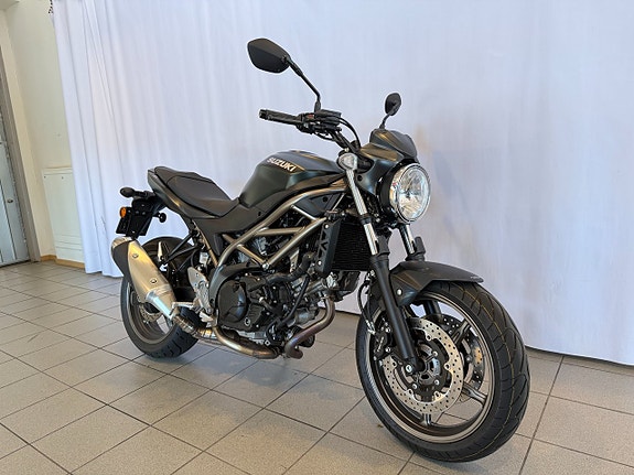 Suzuki SV650 2 of 9