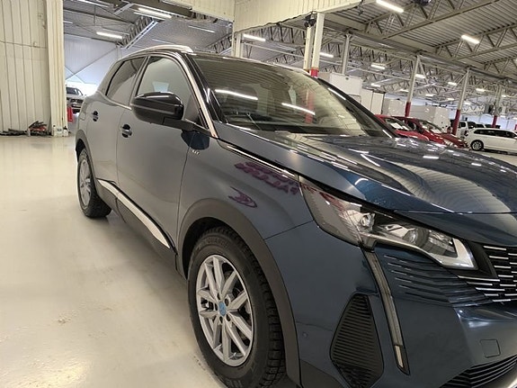 Peugeot 3008 3 of 5