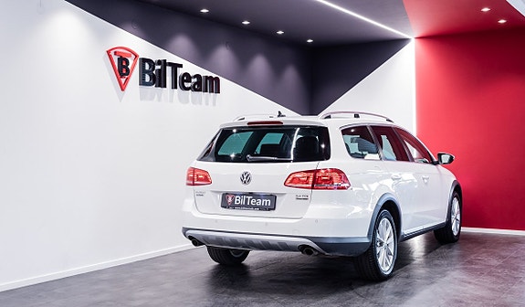 Volkswagen Passat Alltrack 7 of 26