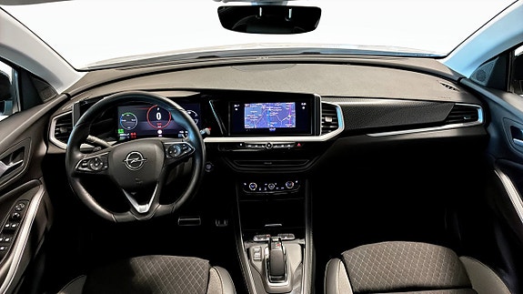 Opel Grandland X 4 of 5