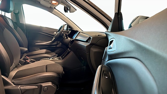 Opel Grandland X 3 of 5