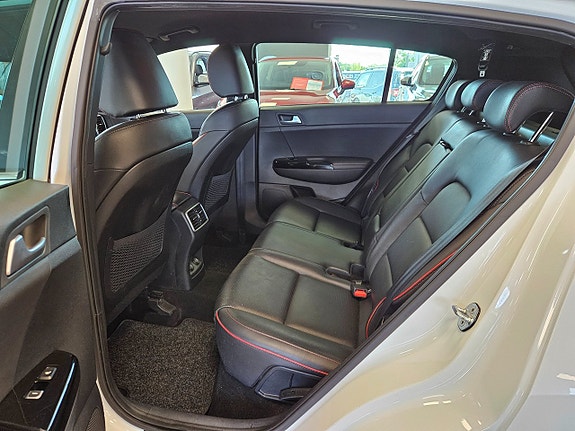 Kia Sportage 22 of 24