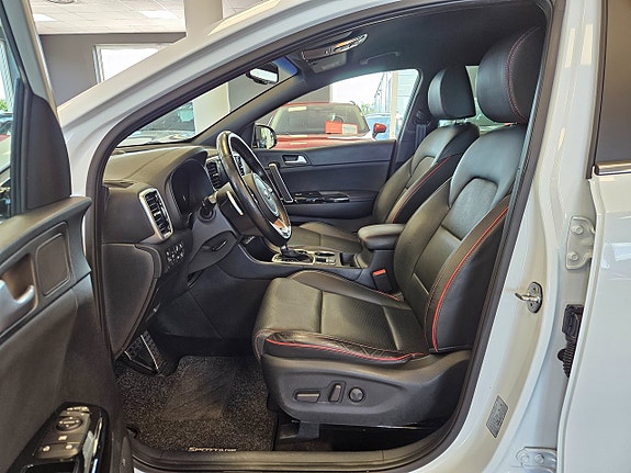 Kia Sportage 17 of 24