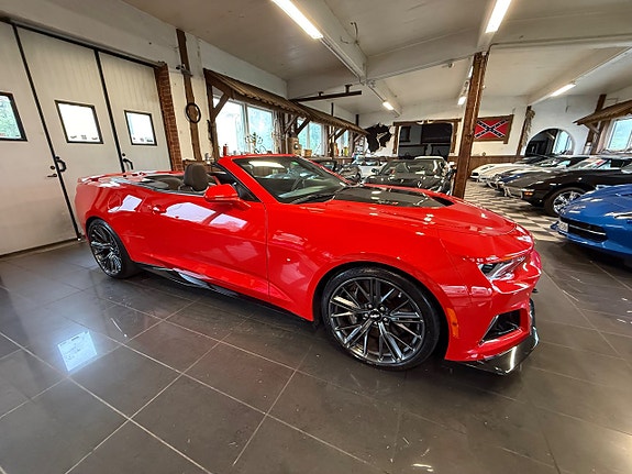 Chevrolet Camaro 2 of 30