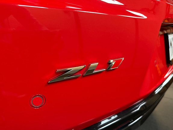 Chevrolet Camaro 14 of 30