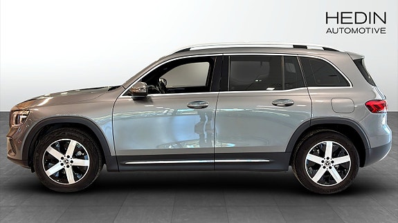 Mercedes-Benz GLB200 6 of 9