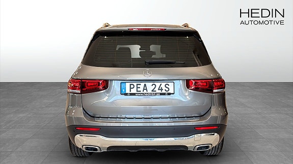 Mercedes-Benz GLB200 7 of 9