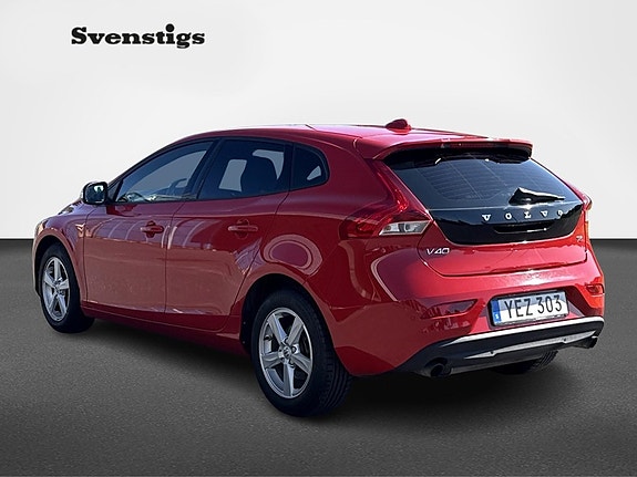 Volvo V40 3 of 5