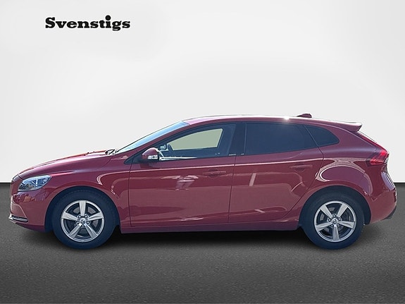 Volvo V40 2 of 5