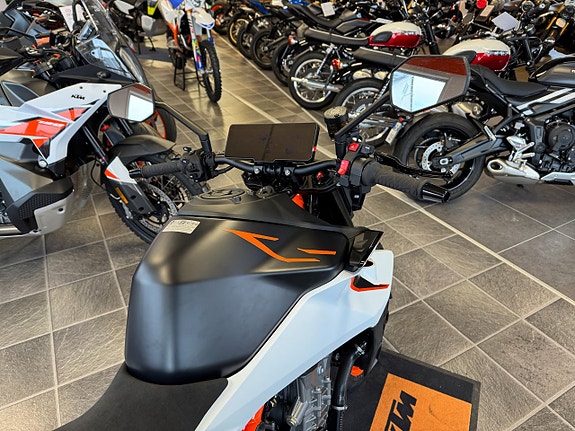 KTM 990 Duke R Kampanjpris! 2 of 5