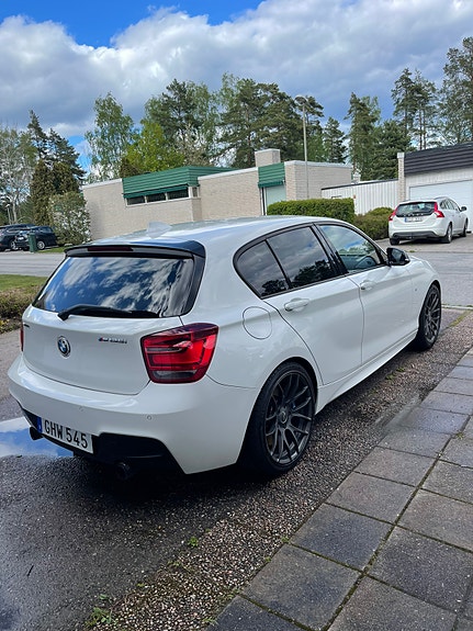 BMW M135i 2 of 5
