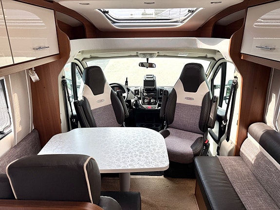 LMC 712 Sport-Line 16 of 21