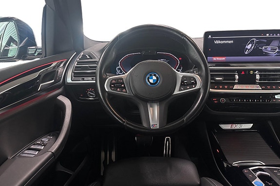BMW iX3 9 of 21