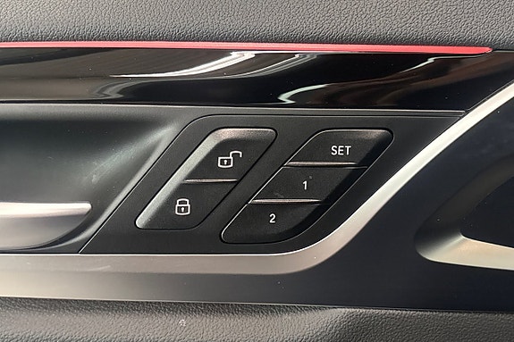 BMW iX3 16 of 21