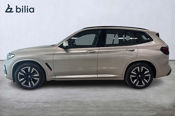 BMW iX3 3 of 21