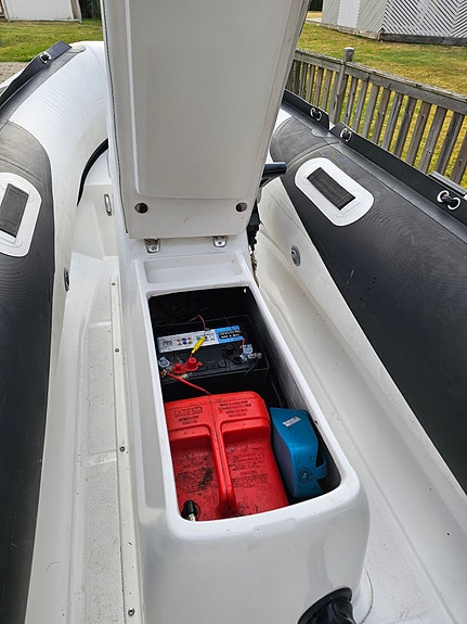 Suzumar DS350 med Suzuki DF20 4-takt elstart + Garmin ekolod 13 of 13