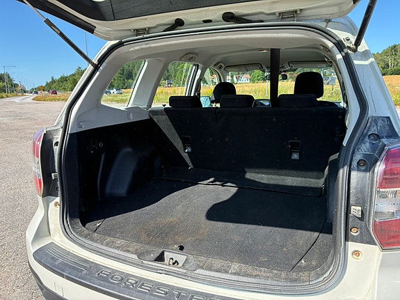 Subaru Forester 5 of 5