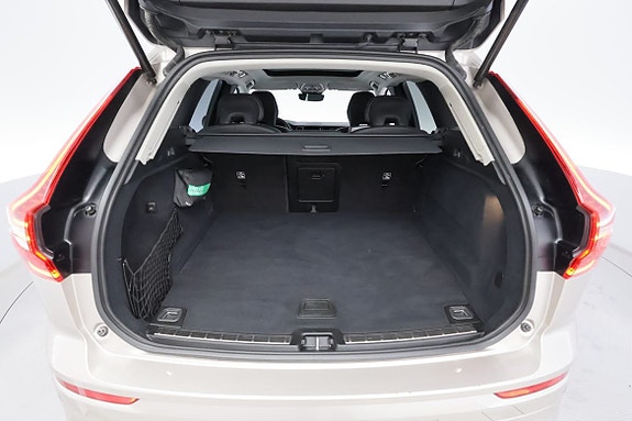 Volvo XC60 18 of 21