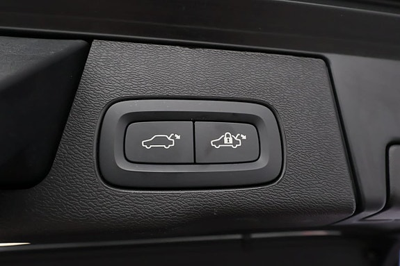 Volvo XC60 17 of 21