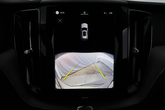 Volvo XC60 11 of 21
