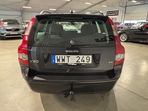 Volvo V50 5 of 5
