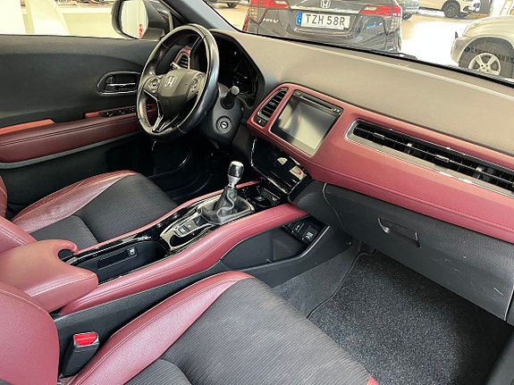 Honda HR-V 4 of 5