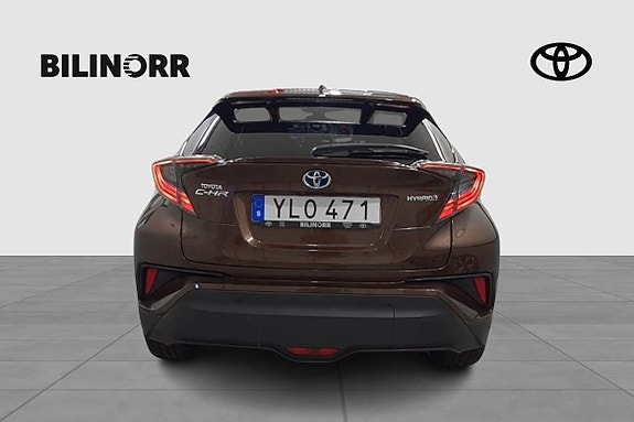 Toyota C-HR 5 of 5