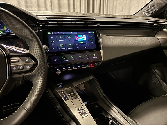 Peugeot 408 13 of 21