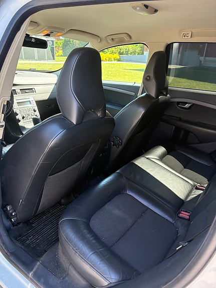 Volvo V70 6 of 6