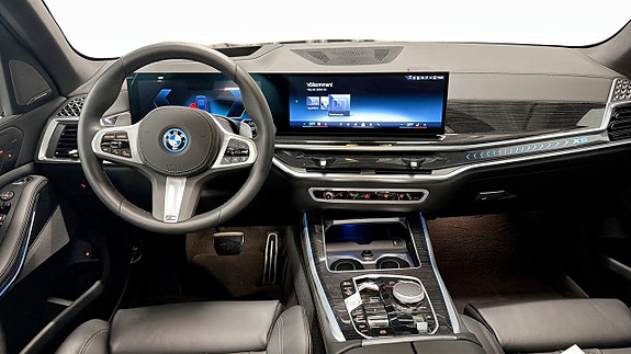 BMW X5 4 of 5