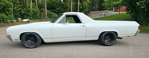 Chevrolet El Camino 2 of 5