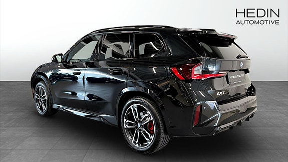 BMW iX1 2 of 14
