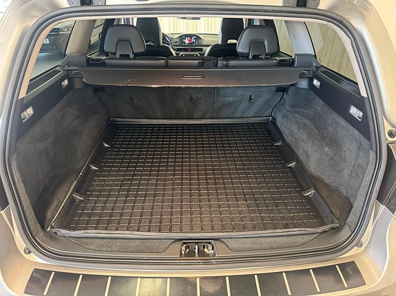 Volvo V70 29 of 30