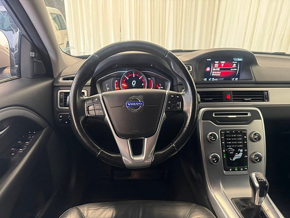 Volvo V70 24 of 30