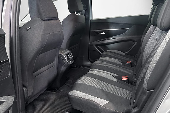 Peugeot 5008 4 of 5