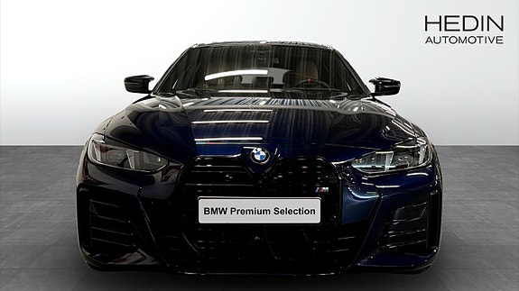BMW i4 8 of 14