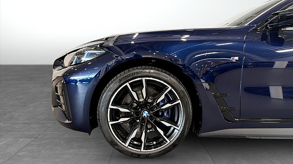 BMW i4 9 of 14