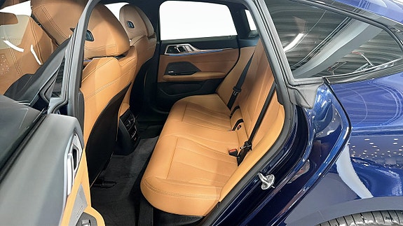BMW i4 5 of 14