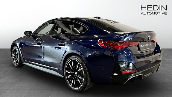 BMW i4 2 of 14