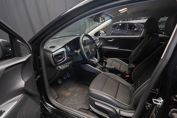 Kia Rio 14 of 21