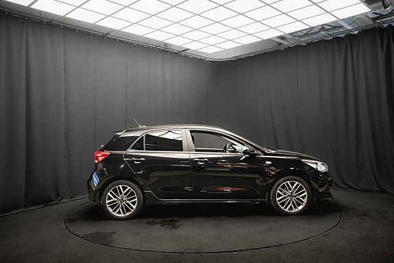 Kia Rio 5 of 5