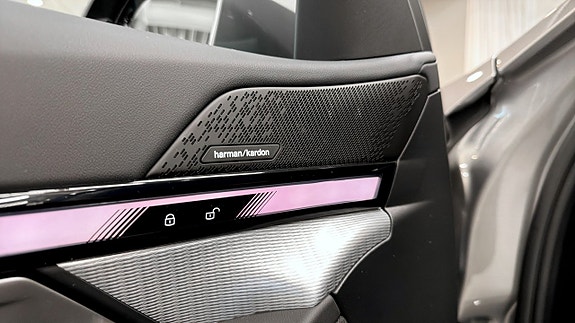 BMW i5 13 of 14