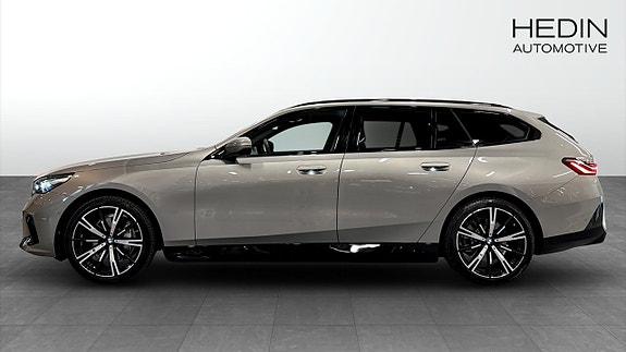 BMW i5 6 of 14